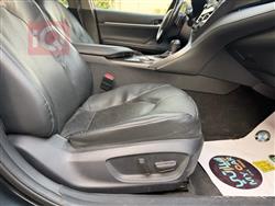 تۆیۆتا کامری